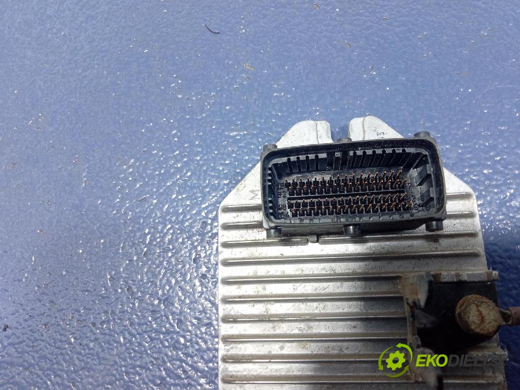 Opel Vectra 2003 riadiaca jednotka Motor: 55352666