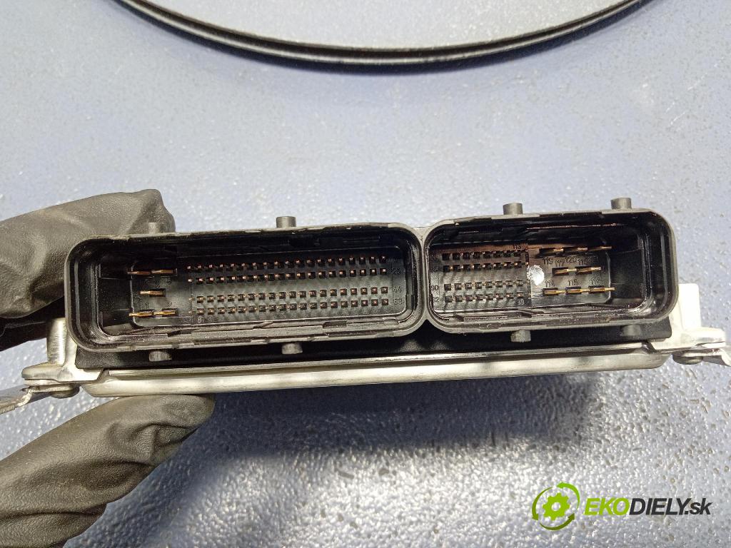 Hyundai Santa fe 2005 riadiaca jednotka Motor: 39101-27213