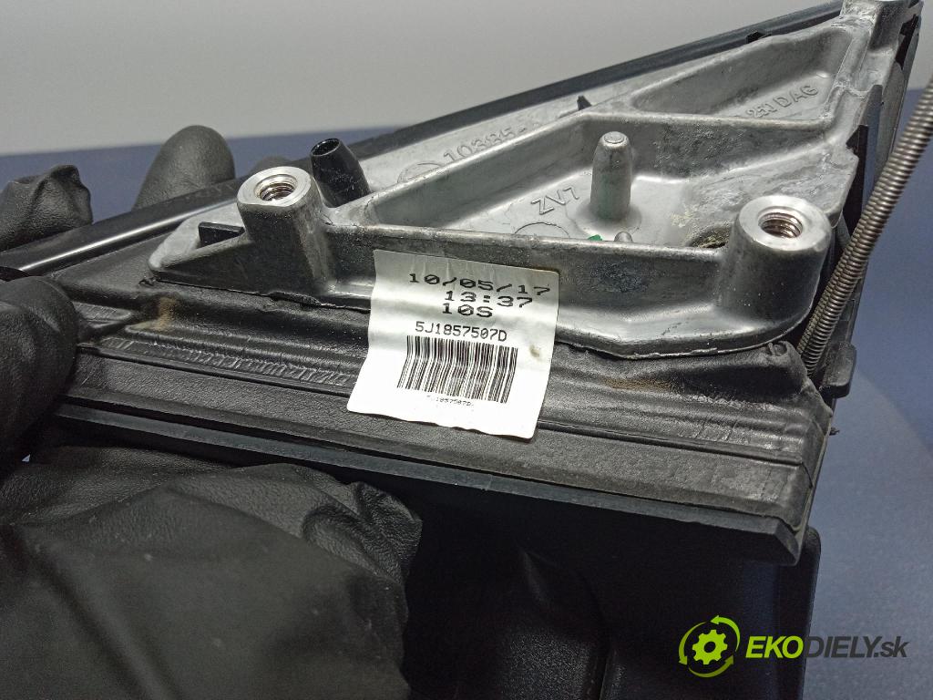 Skoda Fabia 2010 zrkadlo Vľavo: 5J1857507D