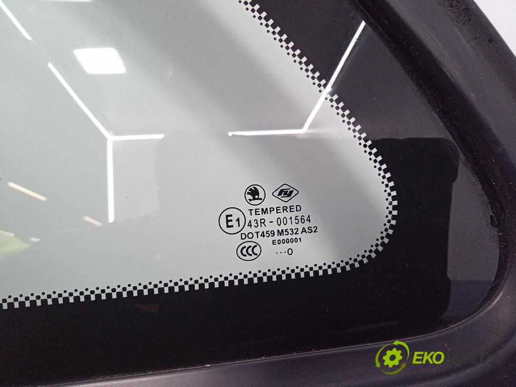 Skoda Fabia 2010 sklo Karoséria: zad 5J9845297