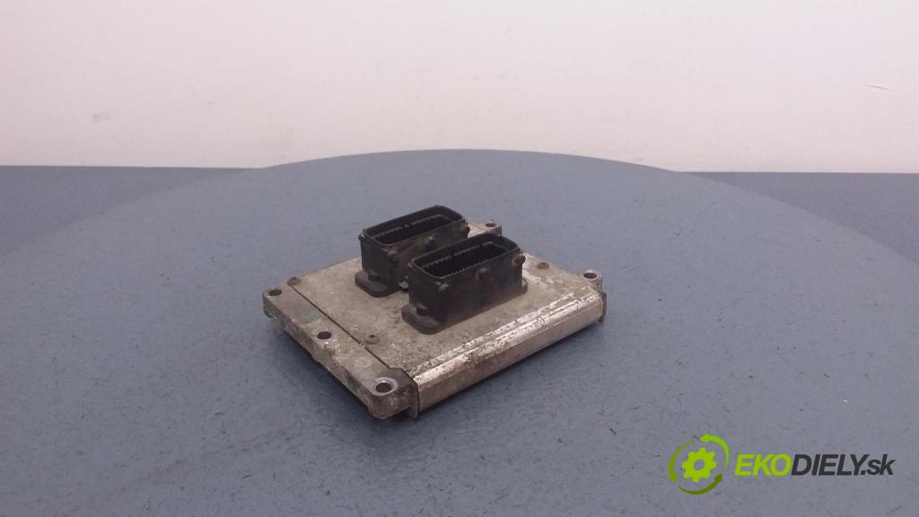 Opel Vectra 2003 riadiaca jednotka Motor: 12571664AX