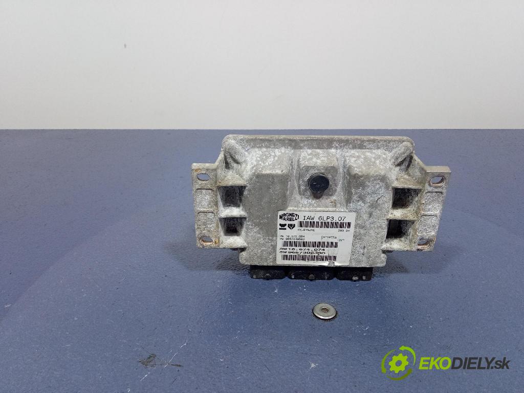 Citroen C8 2004 riadiaca jednotka Motor: 9657649580