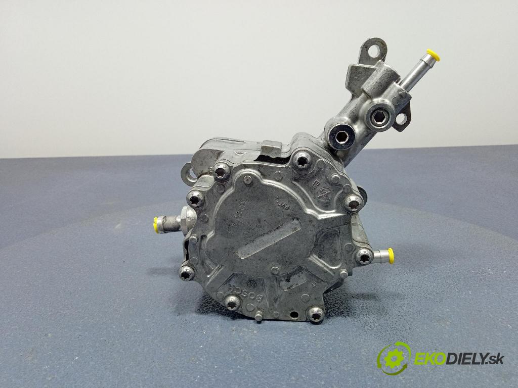 Audi A4 2003 čerpadlo vákuová BOSCH V300