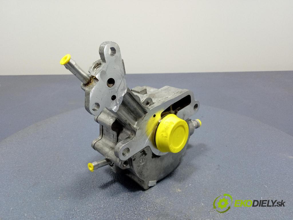 Audi A4 2003 čerpadlo vákuová BOSCH V300
