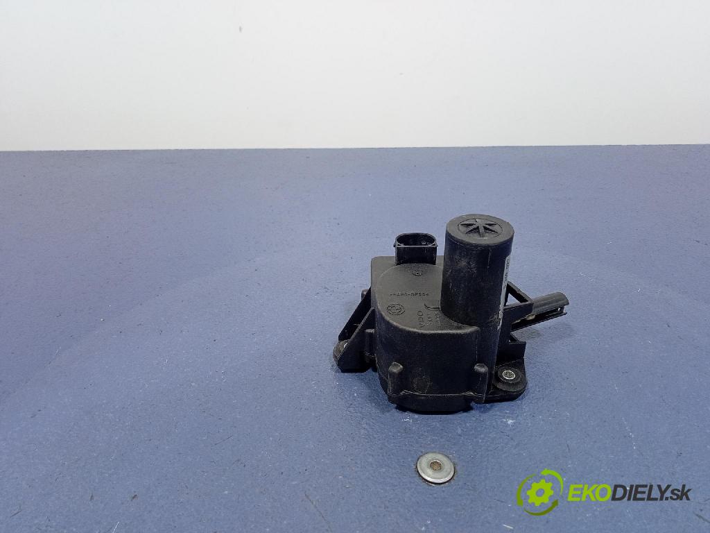 Bmw Seria 3 1998 Aktuátor: 8369027