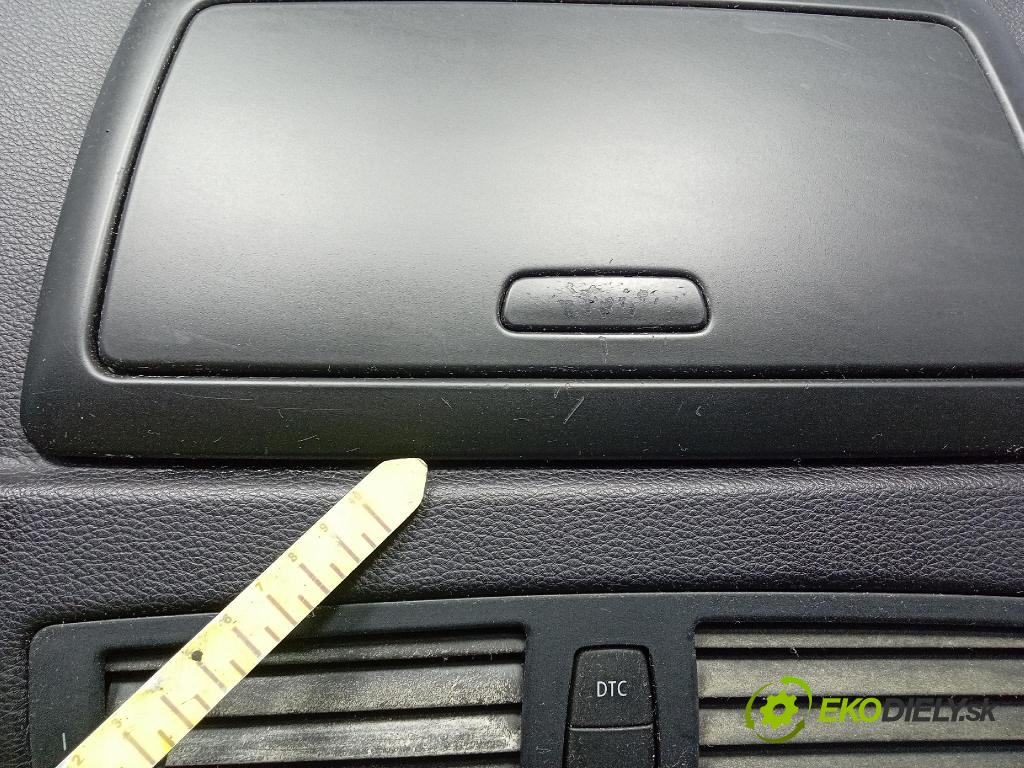 Bmw Seria 1 2007 kokpit,pristrojová doska