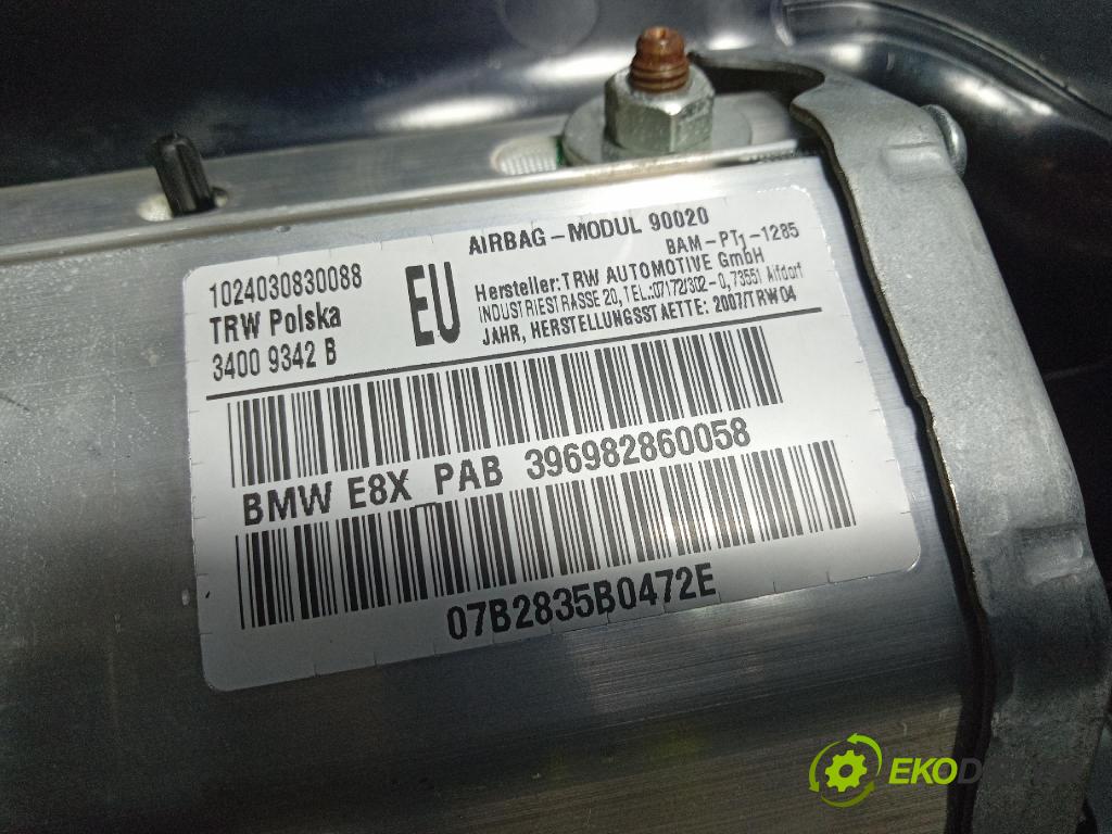 Bmw Seria 1 2007 kokpit,pristrojová doska 