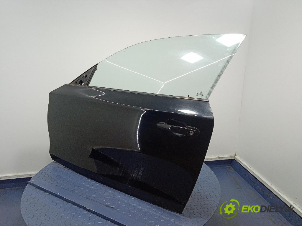 Bmw Seria 1 2007 dvere Predné Vľavo: