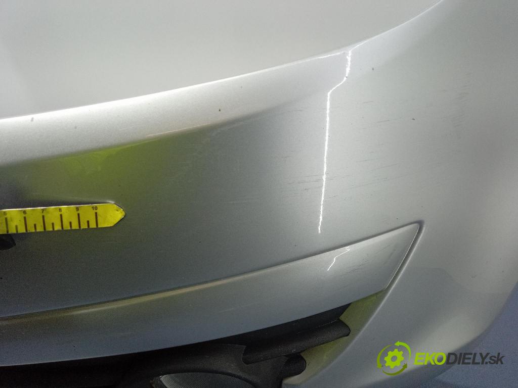 Opel Corsa 2010 nárazník Predné 13211462
