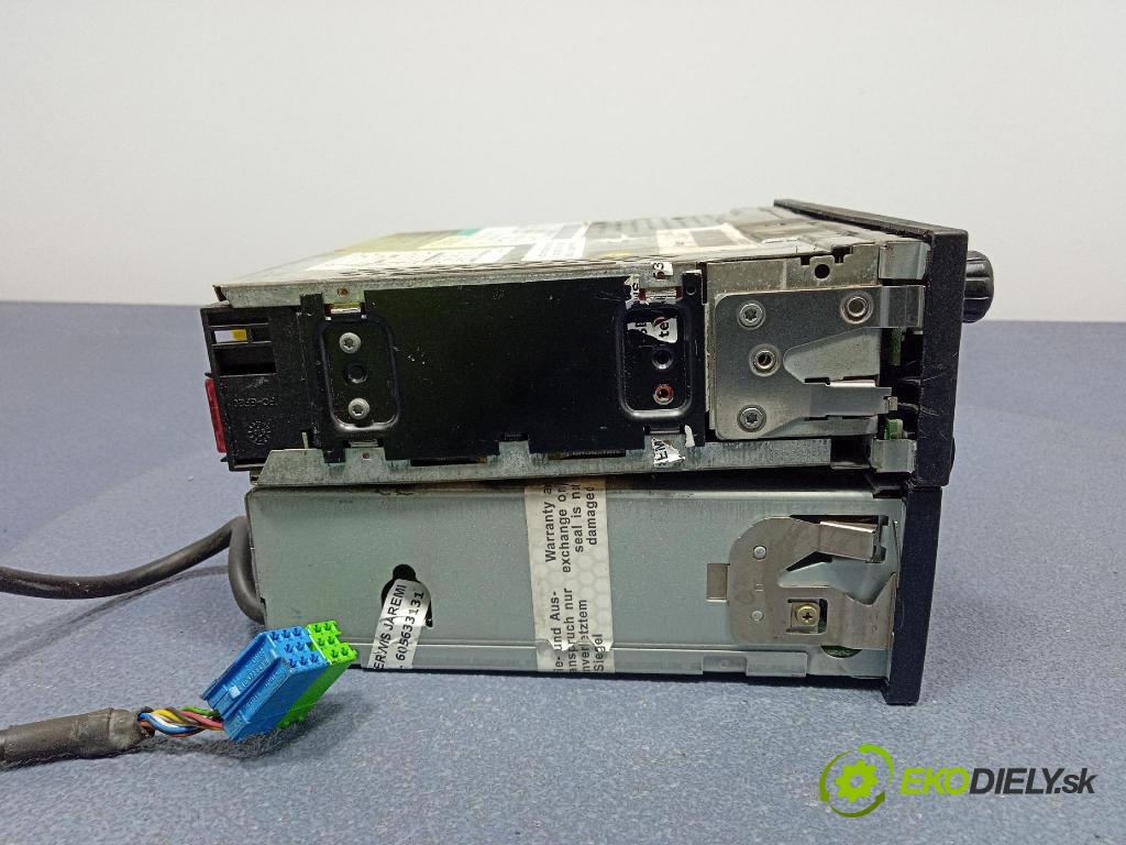 Vw Bora 2001 Radio I Navigácia: 1J0035186B