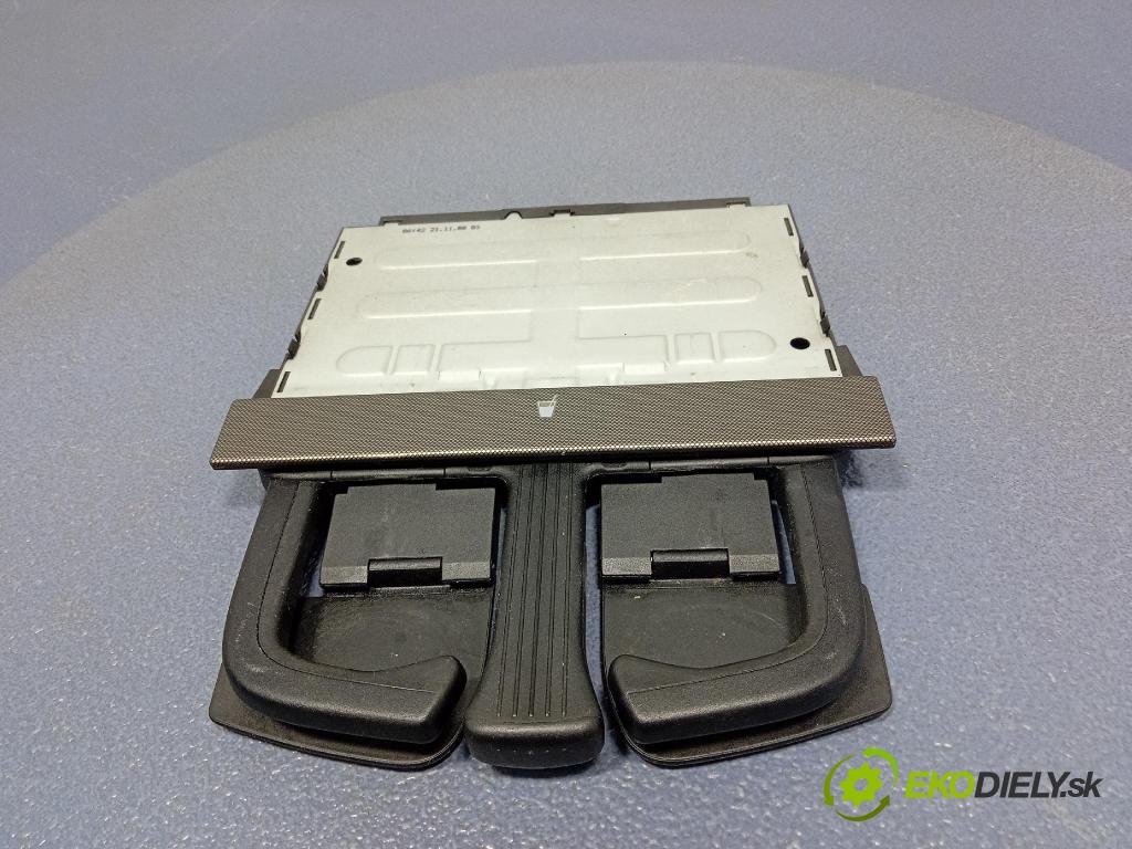 Vw Bora 2001 kastlík 1J0858601