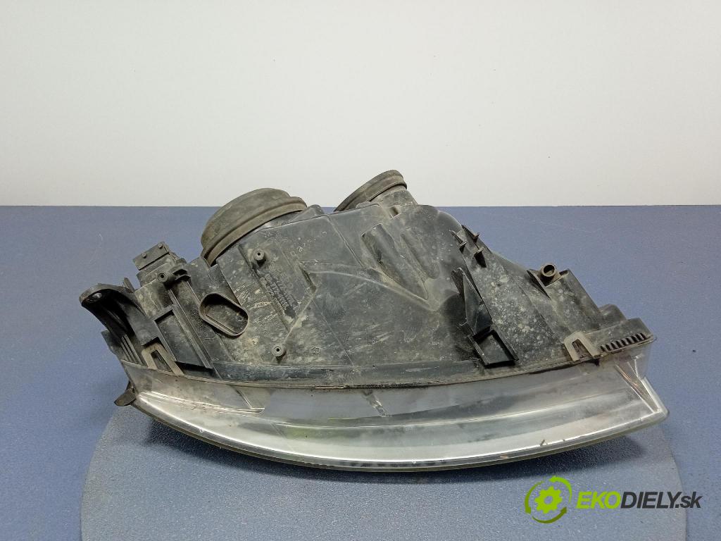 Saab 9-3 2007 Reflektor: Vľavo: 08-772-1111L