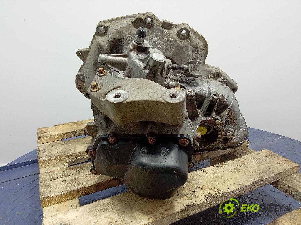Opel Corsa 2010 prevodovka Manualna 2UW429