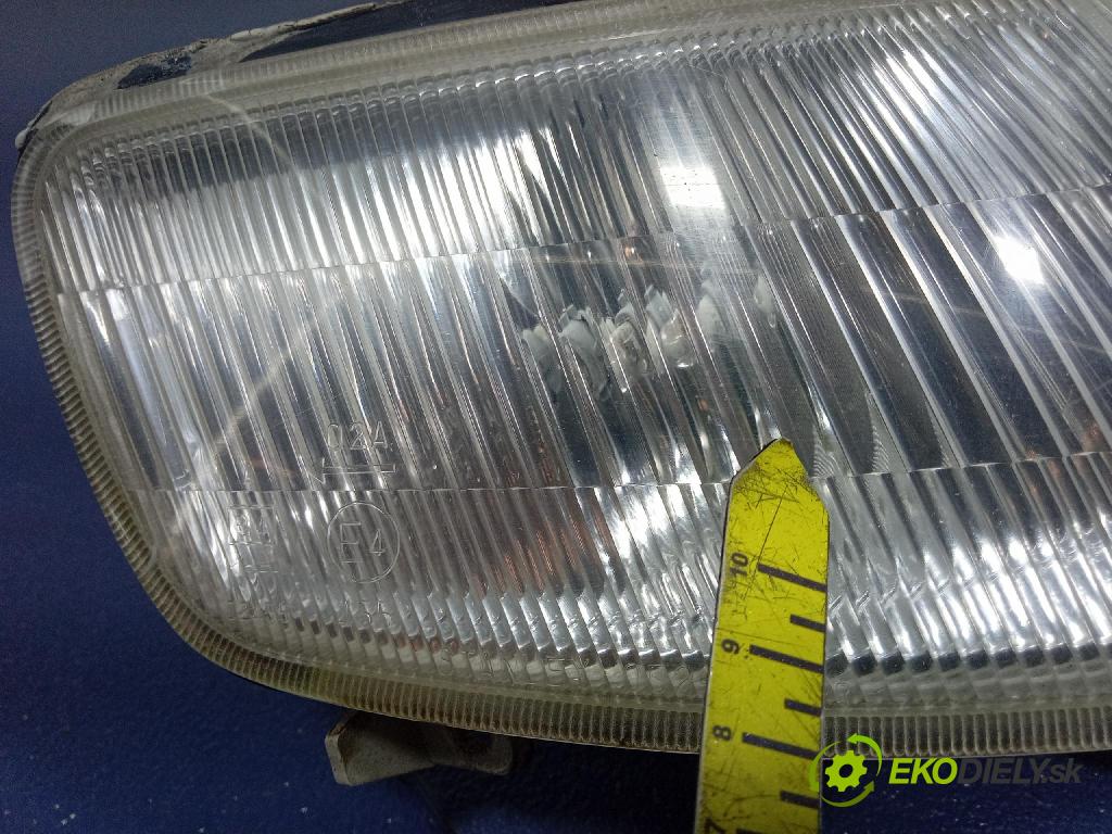 Honda Accord 1996 Reflektor: v pravo: 