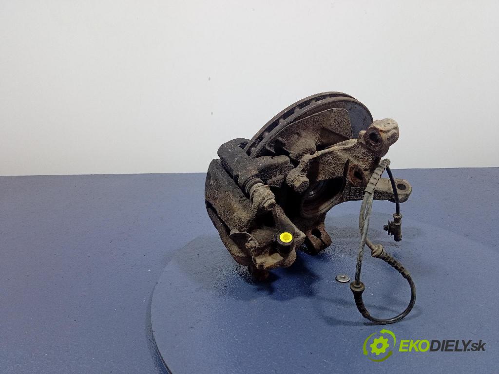 Opel Corsa 2010 náboj Prava: