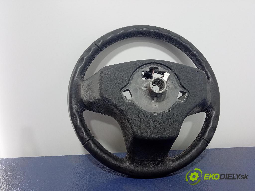 Opel Corsa 2010 volant