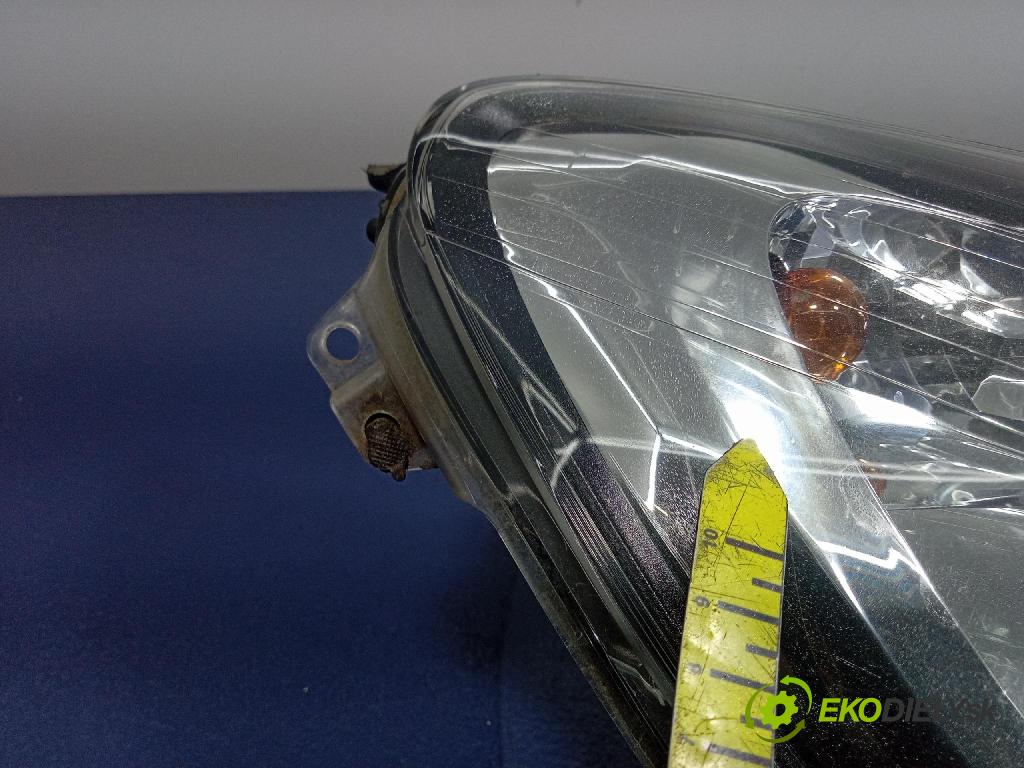 Opel Corsa 2010 Reflektor: v pravo: 13186386