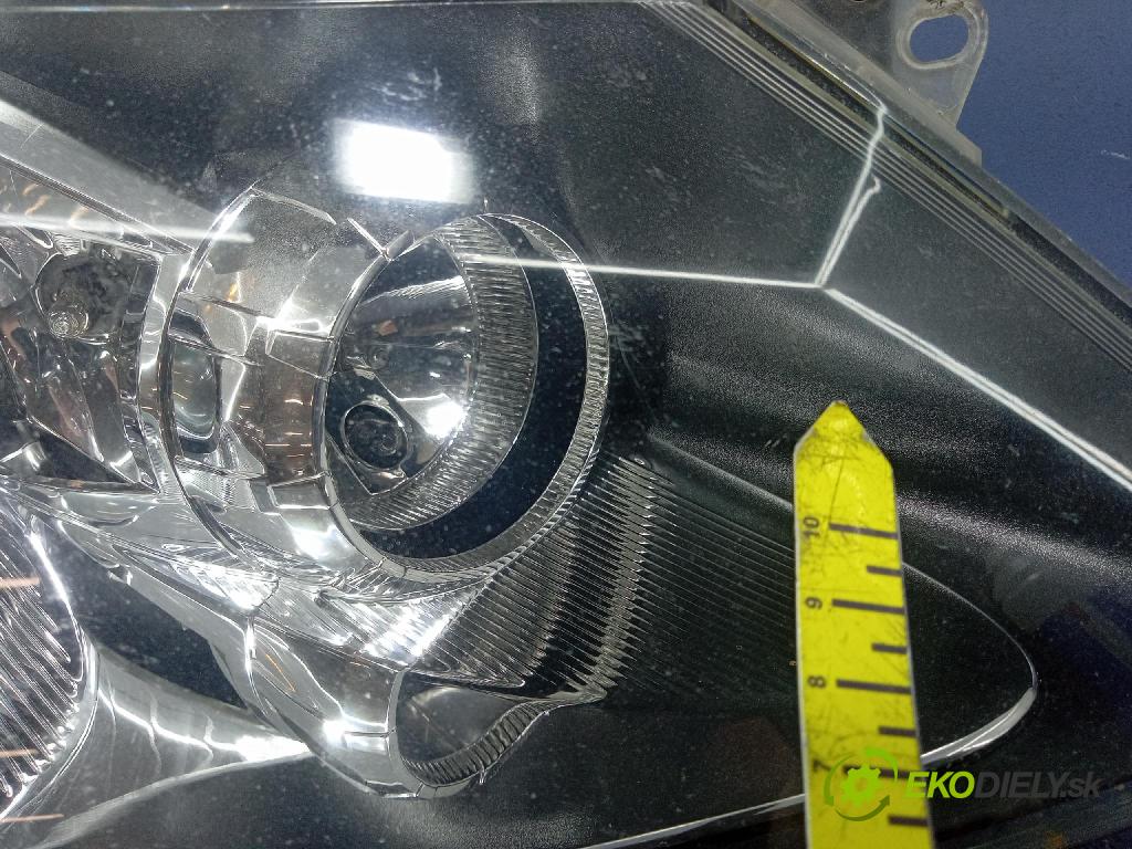 Opel Corsa 2010 Reflektor: v pravo: 13186386