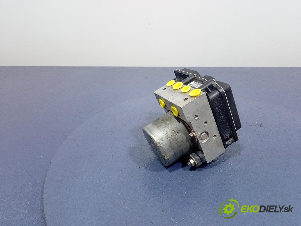 Opel Corsa 2010 čerpadlo ABS x 13321075