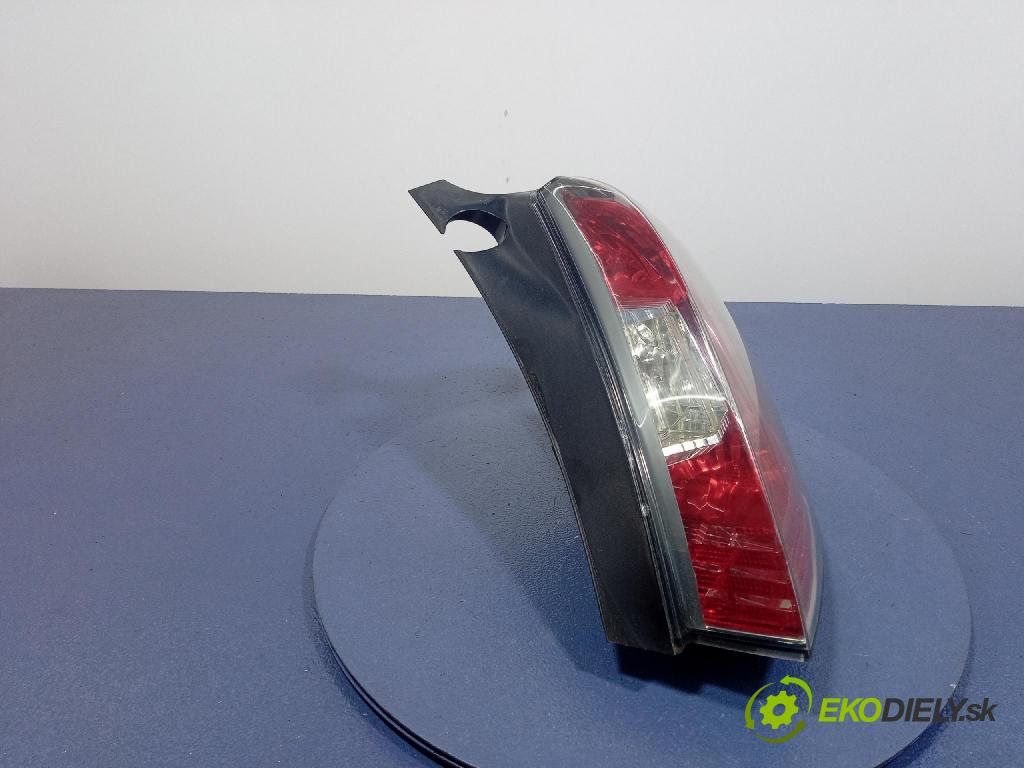 Fiat Stilo 2005 svetlo / reflektor zad Prava: Vonkajsia: