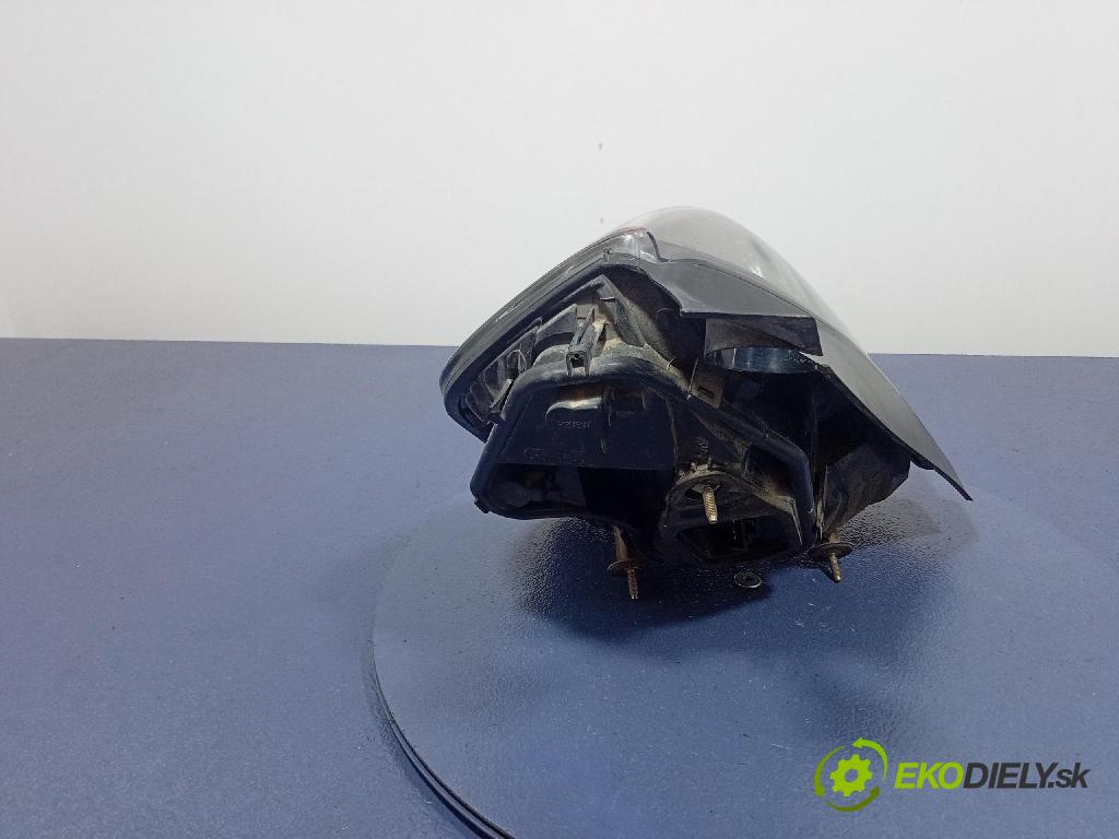 Fiat Stilo 2005 svetlo / reflektor zad Prava: Vonkajsia: