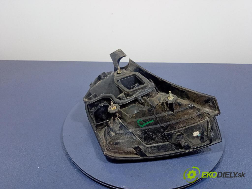 Fiat Stilo 2005 svetlo / reflektor zad Prava: Vonkajsia: