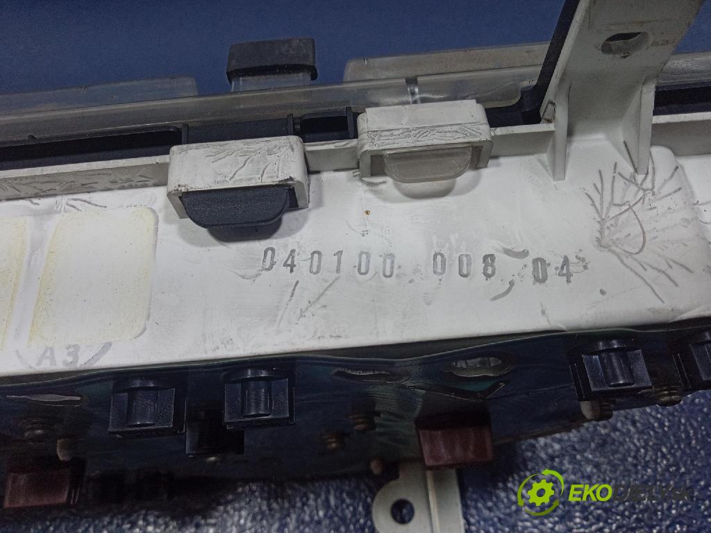 Land Rover Freelander 2000 prístrojovka/ budíky YWY100460