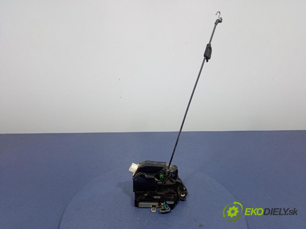 Land Rover Freelander 2000 zámok dvere Predné Vľavo: