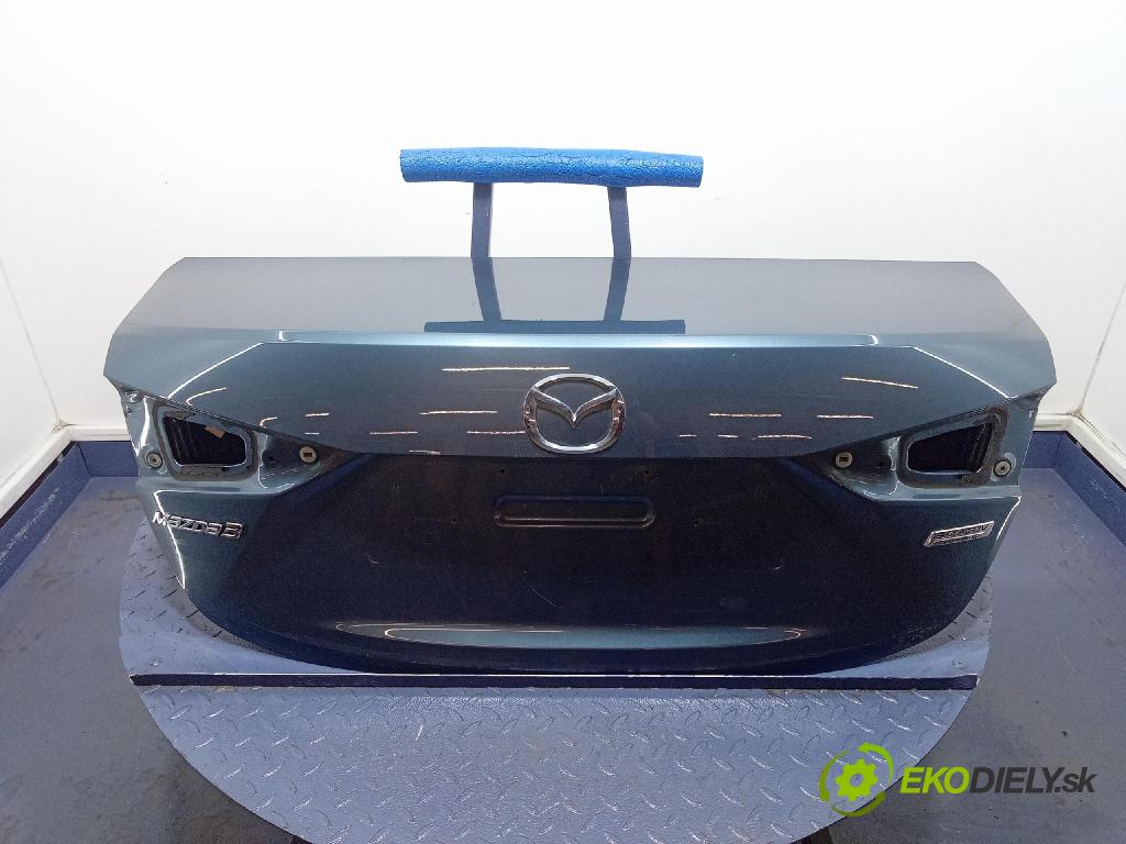 Mazda 3 2015 zadna dveře kufra: kufra: