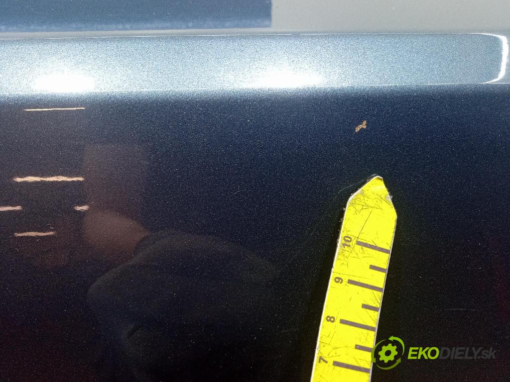 Mazda 3 2015 zadna dveře kufra: kufra: