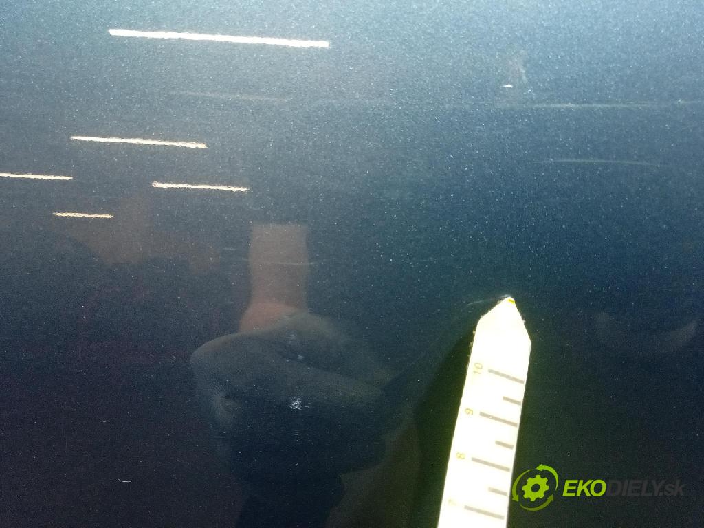Mazda 3 2015 dvere Predné Vľavo: