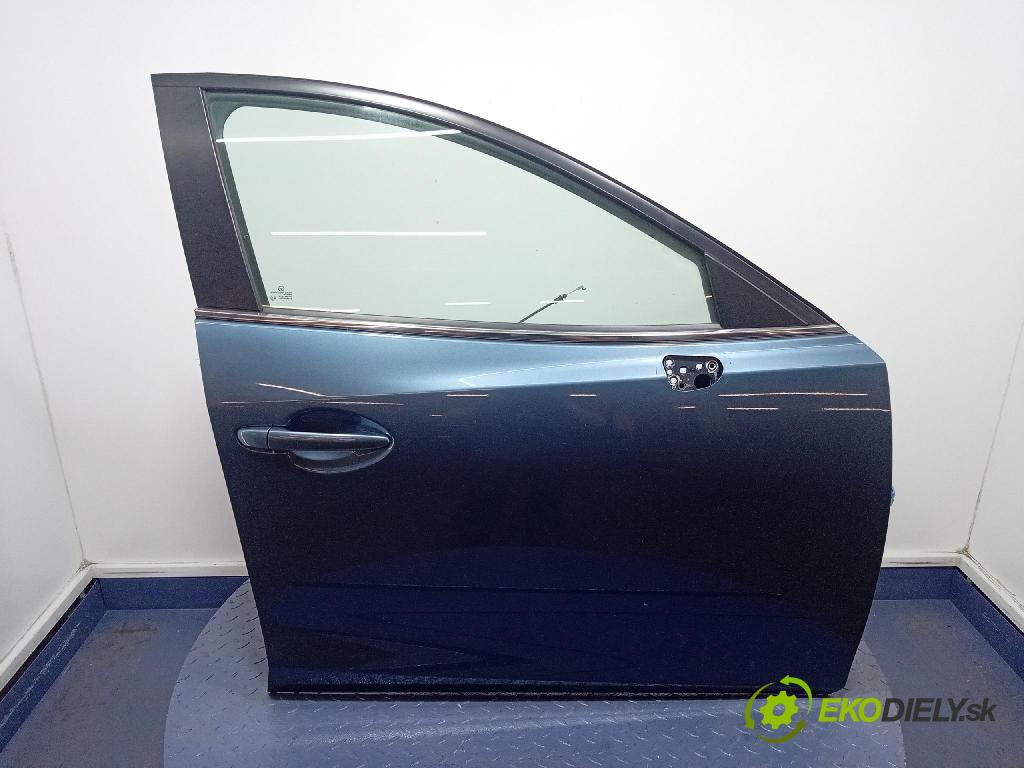 Mazda 3 2015 dvere Predné pravé