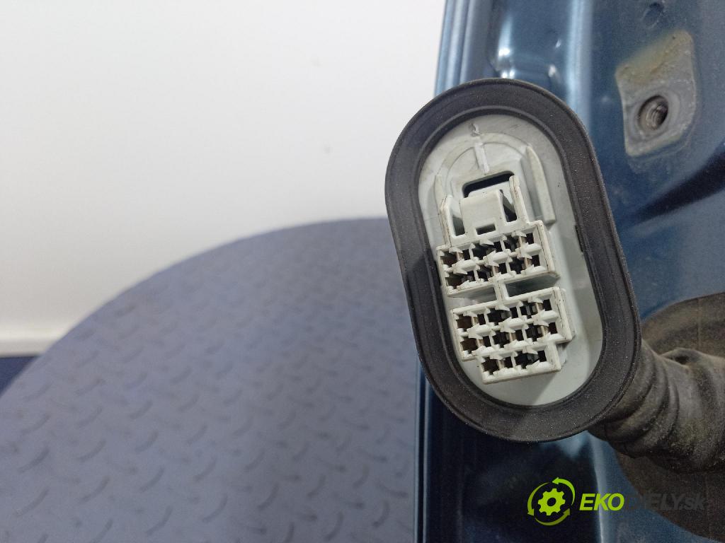 Mazda 3 2015 dvere zad pravé