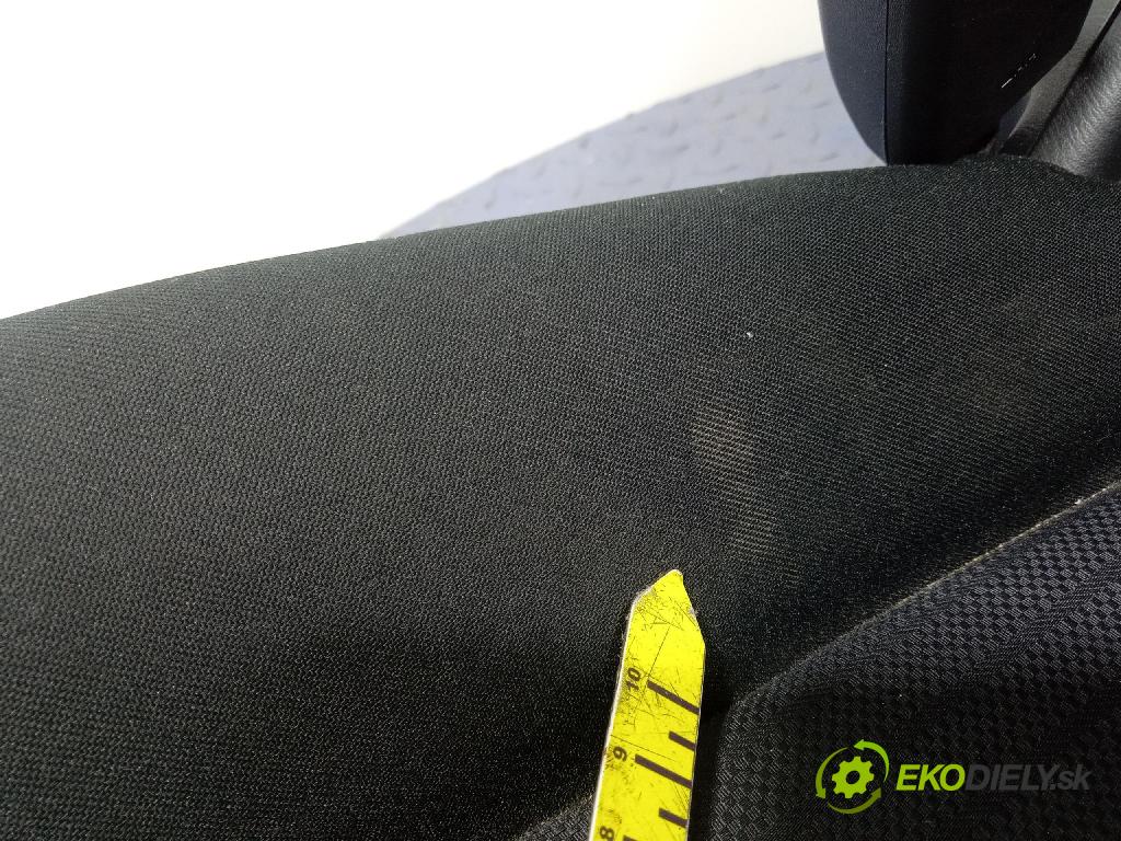 Mazda 3 2015 Sedačka Ovládače: 