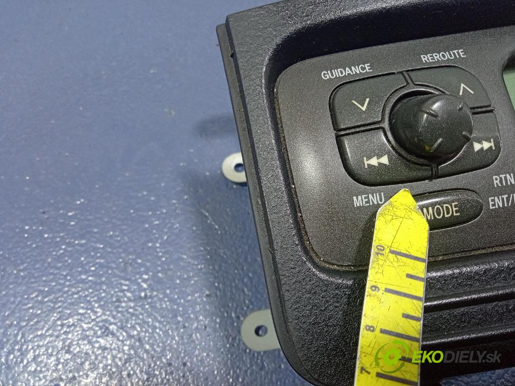 Toyota Yaris ve 2000 Radio I Navigácia: 