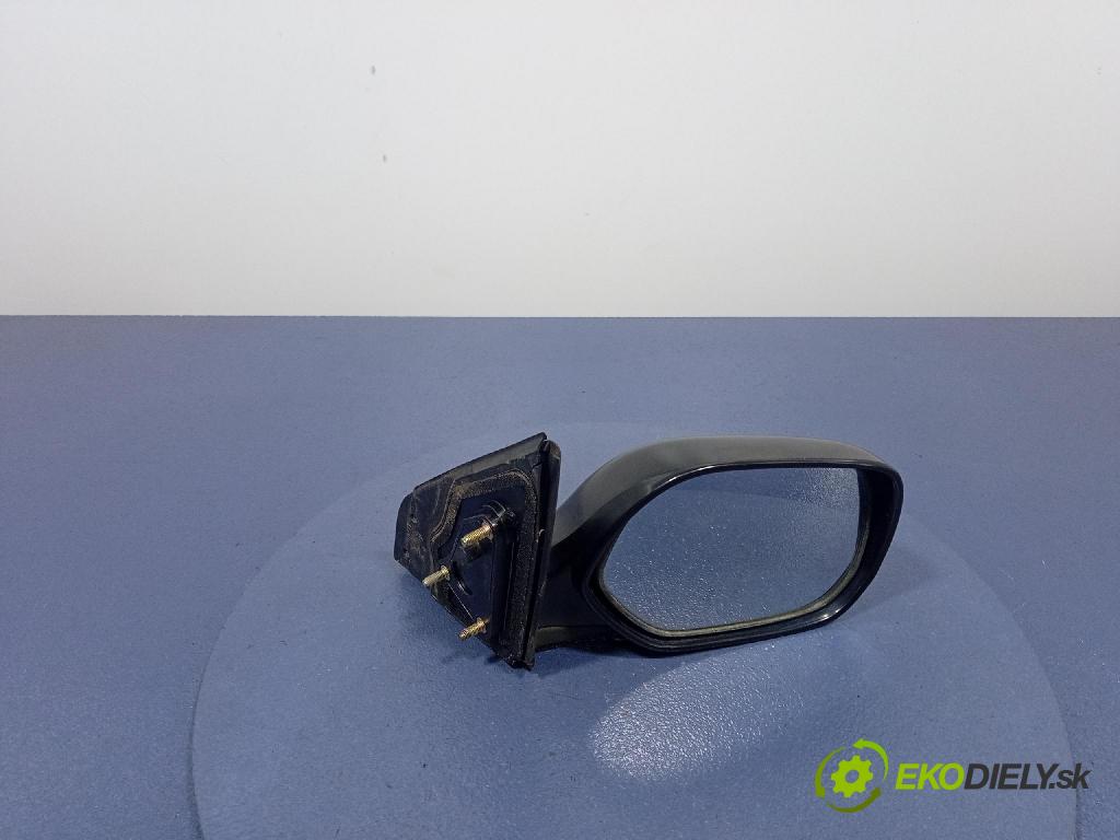 Toyota Yaris ve 2000 zrkadlo pravé