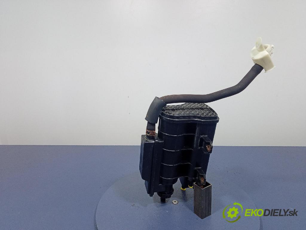 Mazda 3 2015 Nádrž: Uhlík: Aktívny: