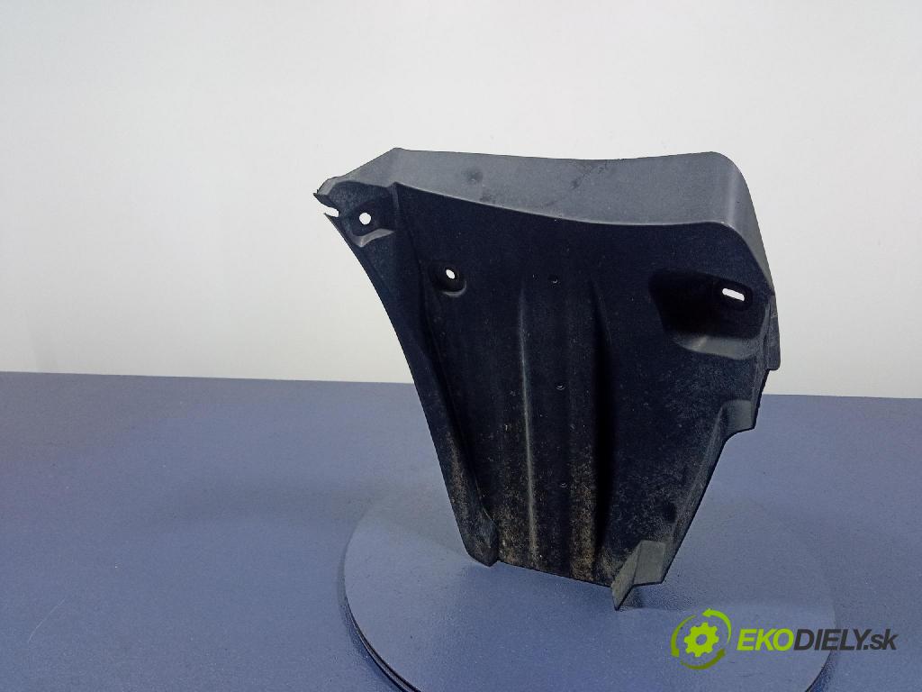 Mazda 3 2015 Blatník: plastický: zad BJS750341