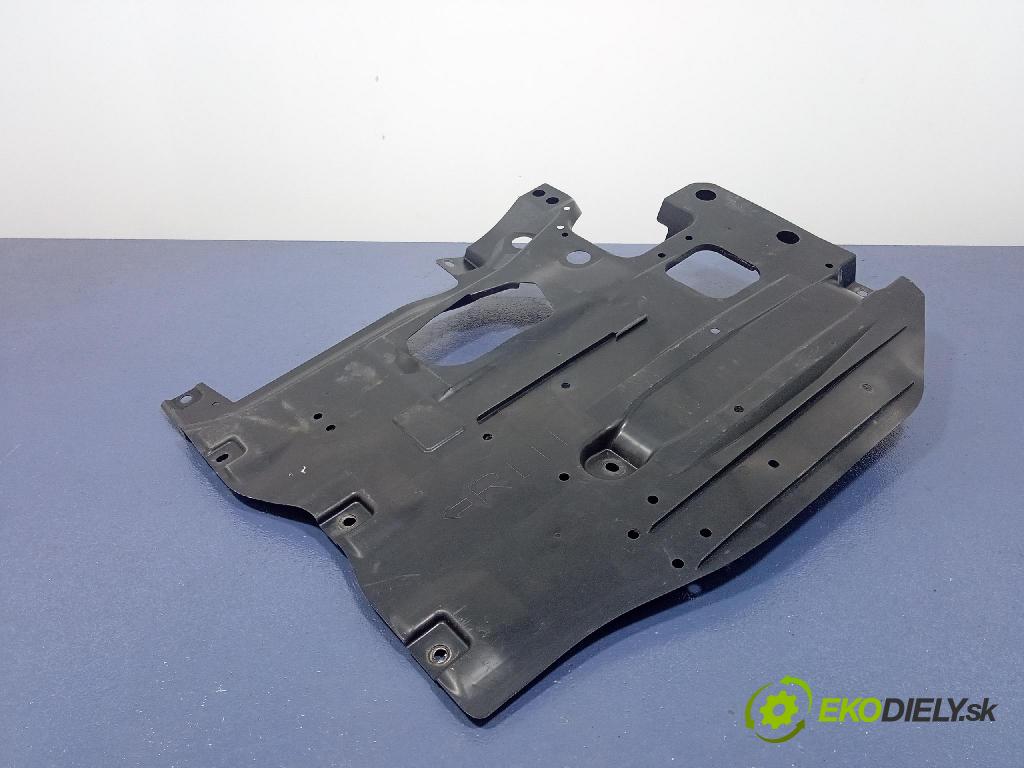 Mazda 3 2015 kryt Plast: podvozek: BJS756122
