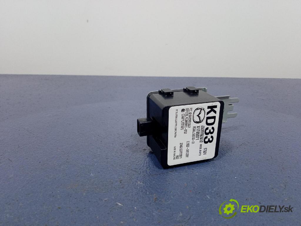 Mazda 3 2015 riadiaca jednotka KD33675D4