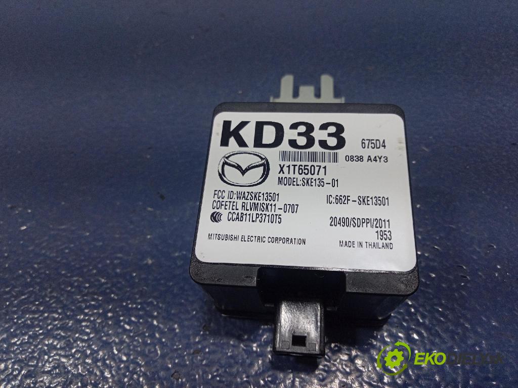 Mazda 3 2015 riadiaca jednotka KD33675D4
