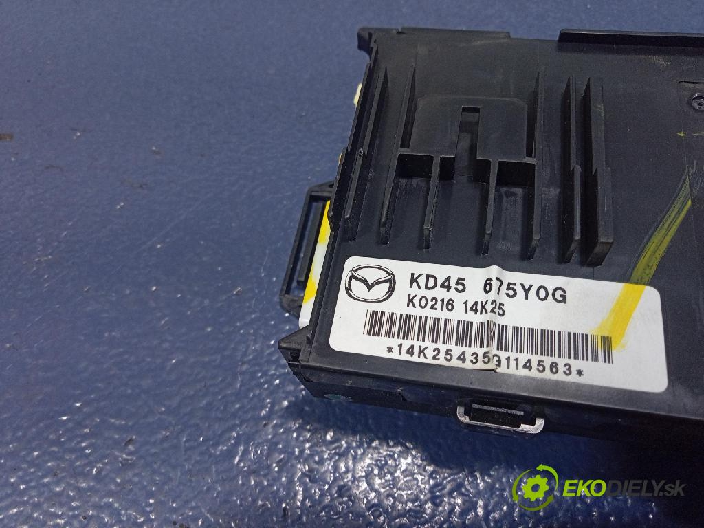 Mazda 3 2015 riadiaca jednotka Komfortu KD45675Y0G