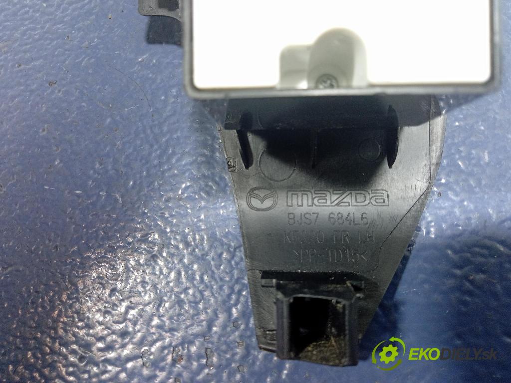 Mazda 3 2015 prepínač Okná: BJS7684L6