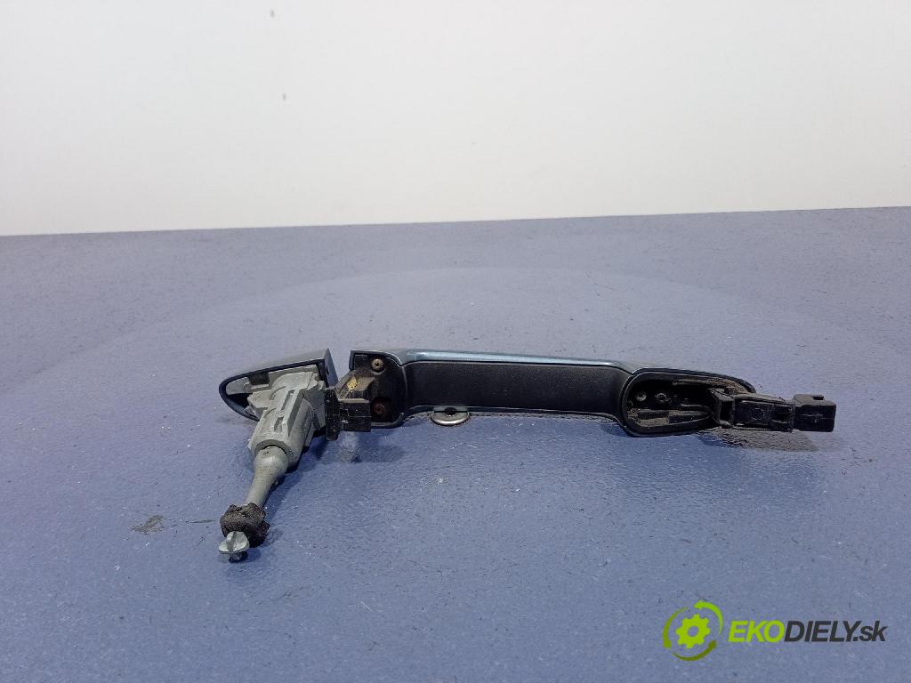 Mazda 3 2015 rukoväť Predné ľavá
