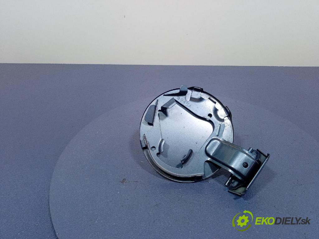 Mazda 3 2015 Klapka nádrže paliva