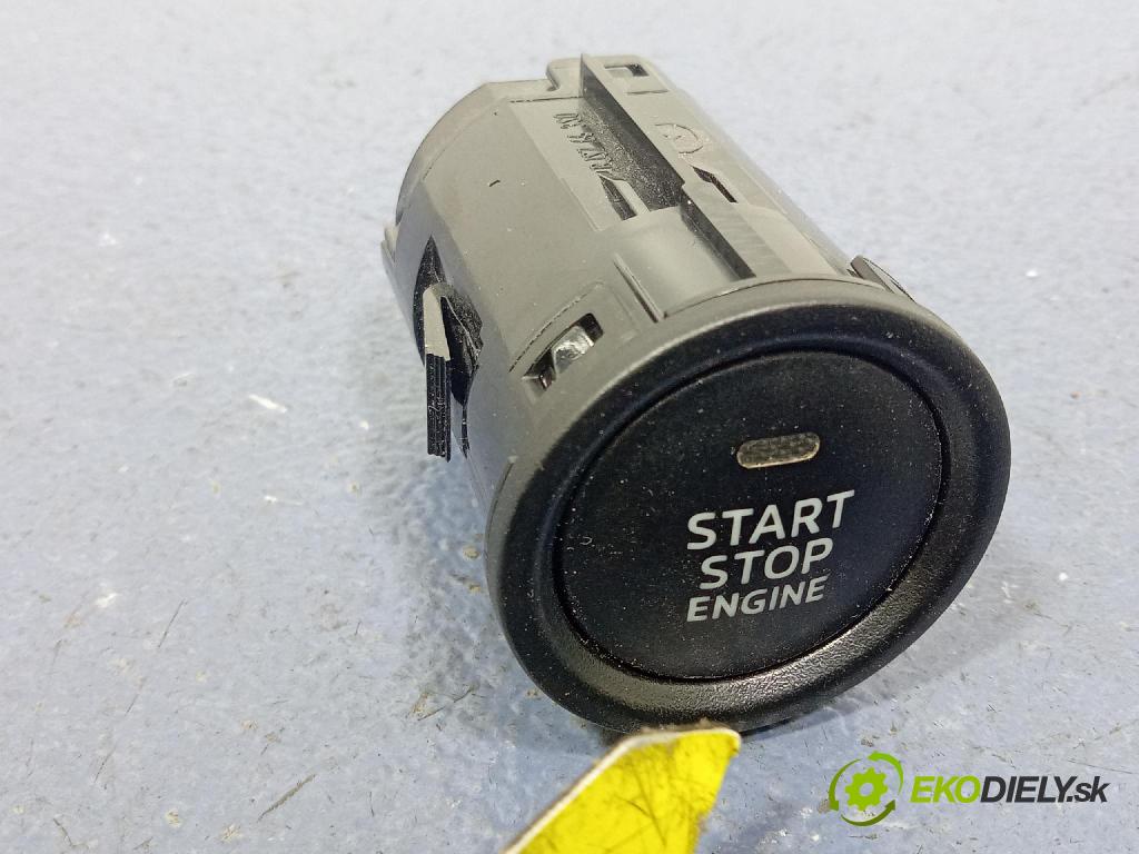 Mazda 3 2015 prepínač Start/Stop BJS7663S0