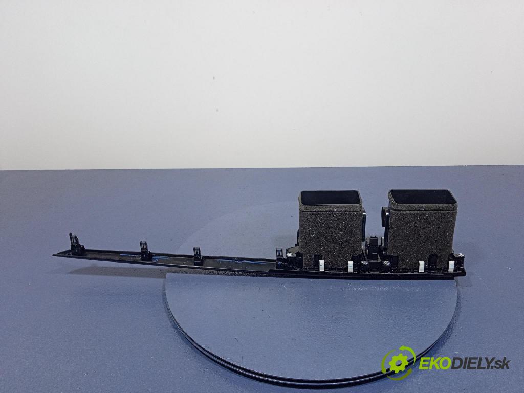 Mazda 3 2015 GRIDS: Prúd vzduchu: Vzduch: BJS755256