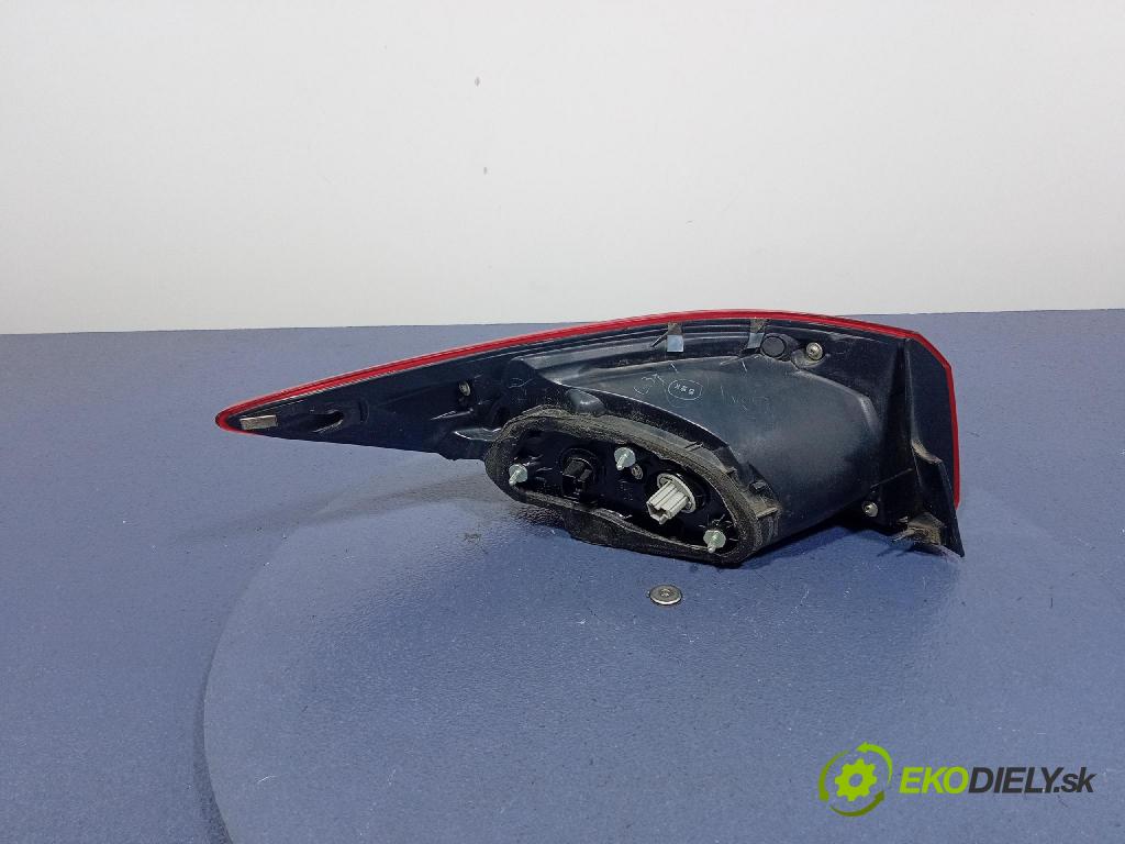 Mazda 3 2015 svetlo / reflektor zad Prava: Vonkajsia: BHN1-51150