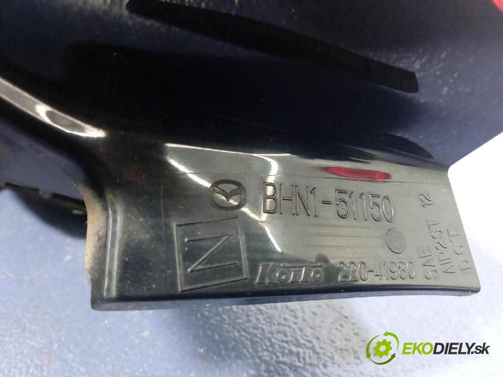 Mazda 3 2015 svetlo / reflektor zad Prava: Vonkajsia: BHN1-51150