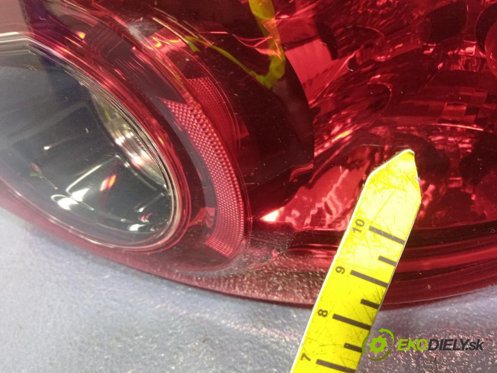 Mazda 3 2015 svetlo / reflektor zad Prava: Vonkajsia: BHN1-51150